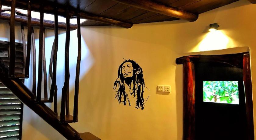 Earth House Sri Lanka photo