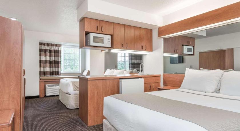 Microtel Inn & Suites by Wyndham Rice Lake