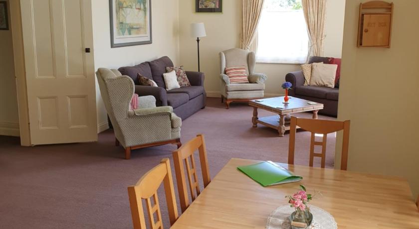 Image of Three-Bedroom Apartment 4