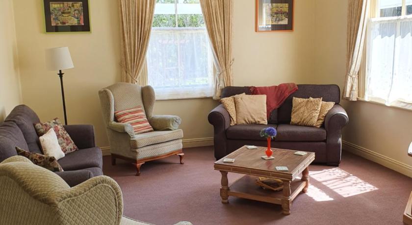 Image of Three-Bedroom Apartment 0