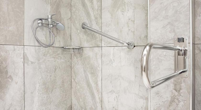Εικόνα για Standard Δωμάτιο για Επισκέπτες με Κινητικά Προβλήματα (ΑμεΑ) (Standard Room Reduced Mobility (Disable Room)) 15
