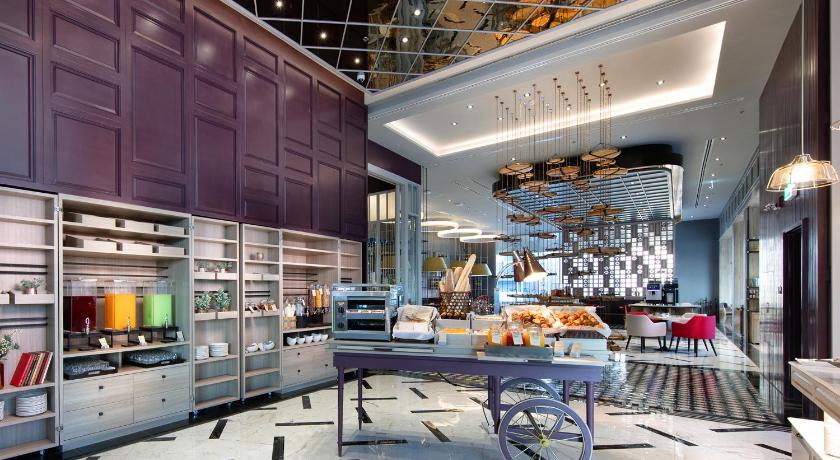 방콕 머큐어 방콕 수쿰빗 24 (Mercure Bangkok Sukhumvit 24) 4성급 호텔 수영장