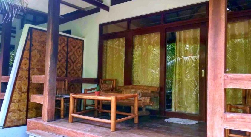Image of Garden View Family Room 11