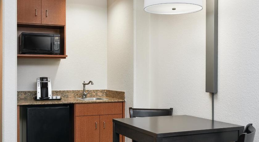 Holiday Inn Express & Suites Jacksonville South East - Medical Center Area