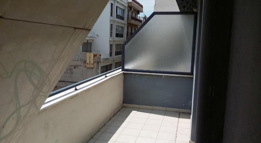 Kosmos Service Apartment City Center 1 With Parking photo