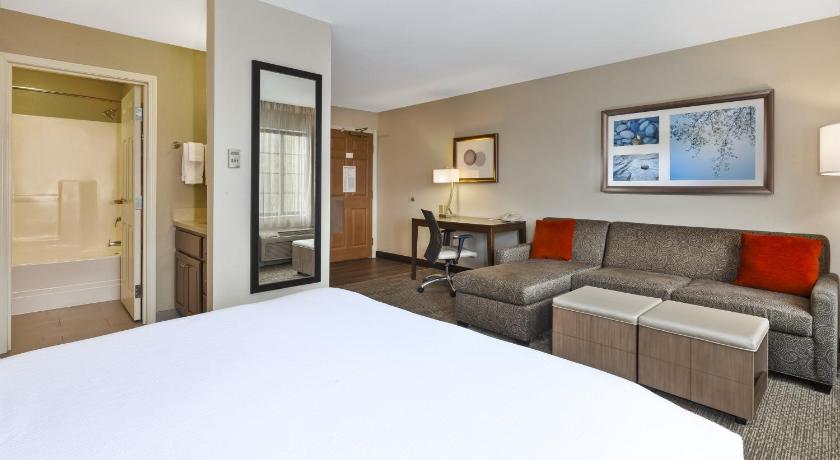 Staybridge Suites Kalamazoo