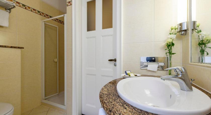 Danubius Hotel Astoria photo