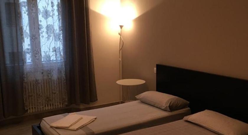 Image of Twin Room with Shared Toilet 1