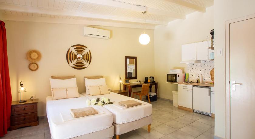 B B Sombre Di Kabana Willemstad Curacao Booking Com