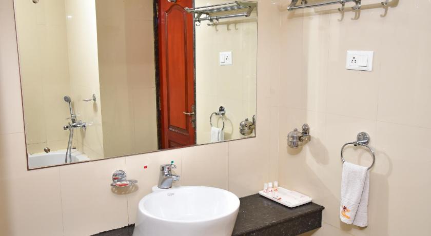 Hotel Amit International photo