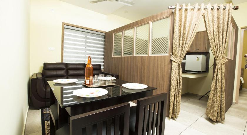 sahara suites photo