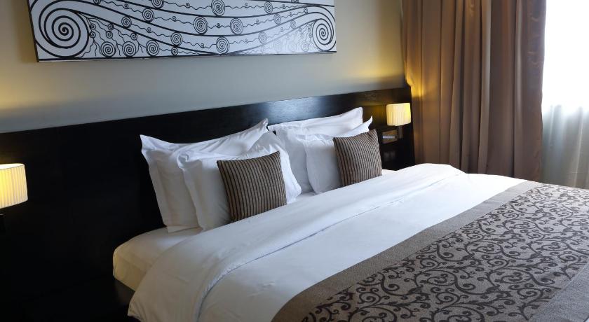 Image of Classic Queen Room 15