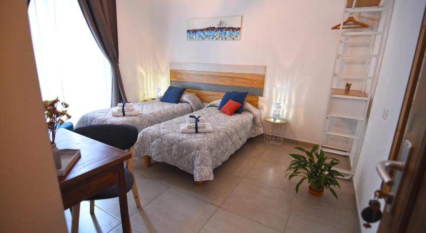 Image of Deluxe Family Room 4