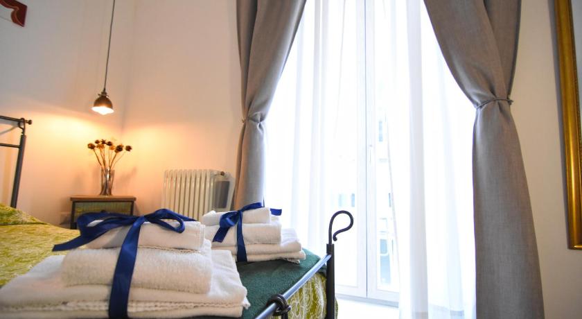 Image of Large Double Room 8
