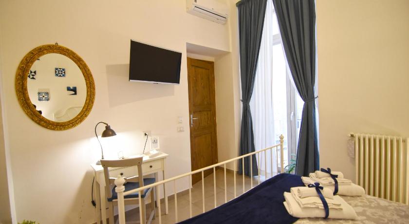 Image of Standard Double Room 4