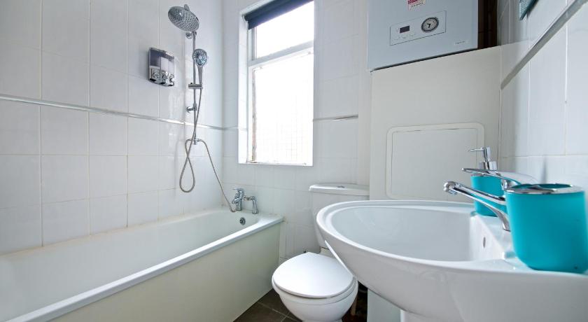 Liverpool City Stays - Lawrence Road BB1 photo