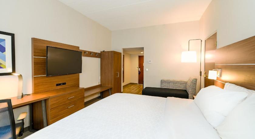 Holiday Inn Express Richmond Airport