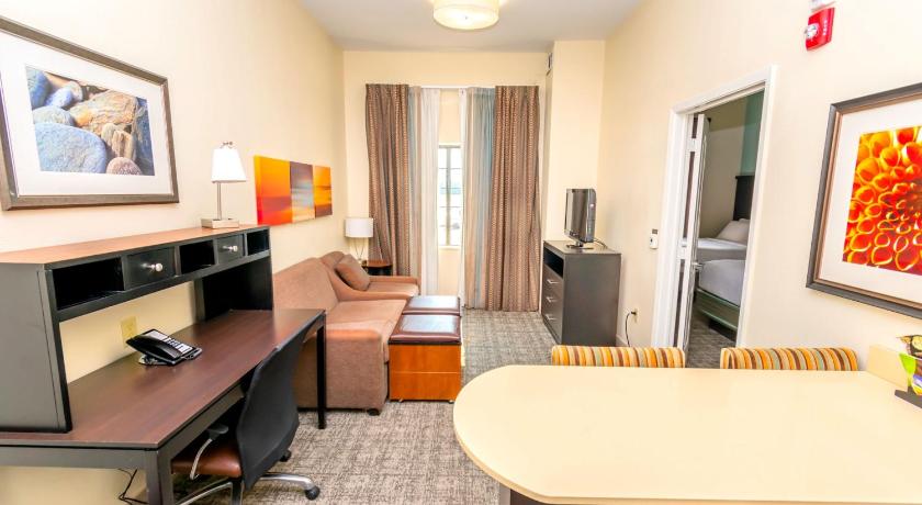 Staybridge Suites Houston - IAH Airport