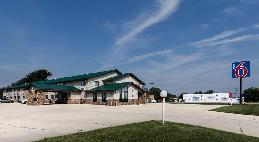Motel 6-Kewanee, IL photo