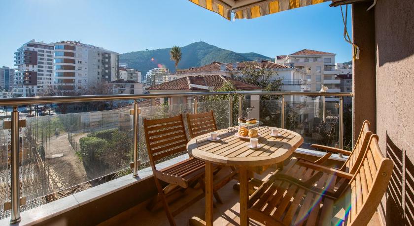 Apartments BG&amp;MN — Hotel in Budva