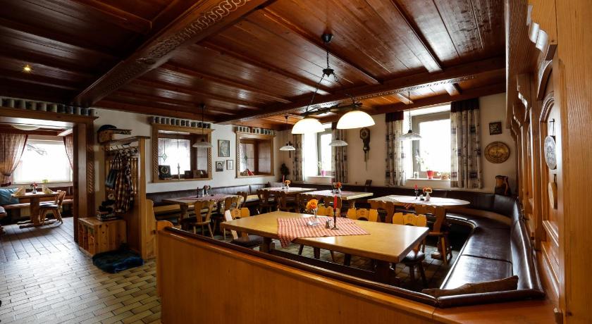 Gasthof / Pension Gotzfried — Hotel in Tegernheim