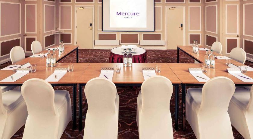 Mercure Livingston Hotel