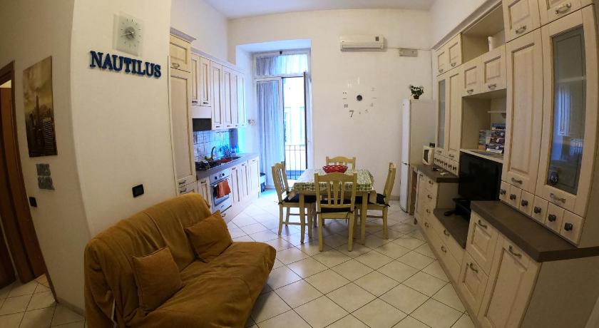 Nautilus Apartment — Hotel in Naples