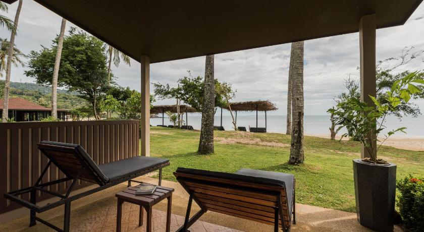 Image of Beach Front Villa 8