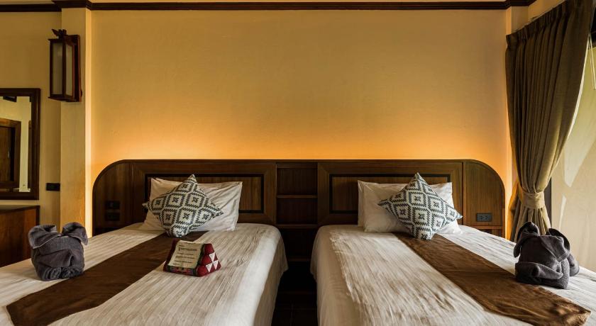 Image of Superior Room 8