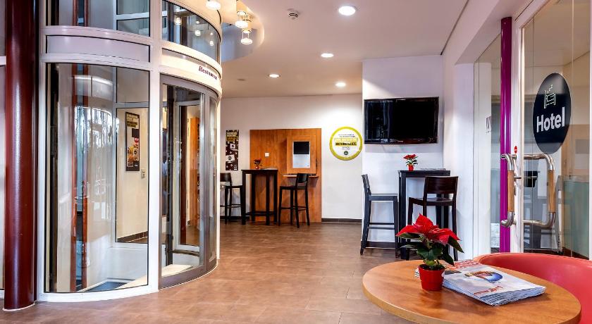 Hotel Hannover-Garbsen photo
