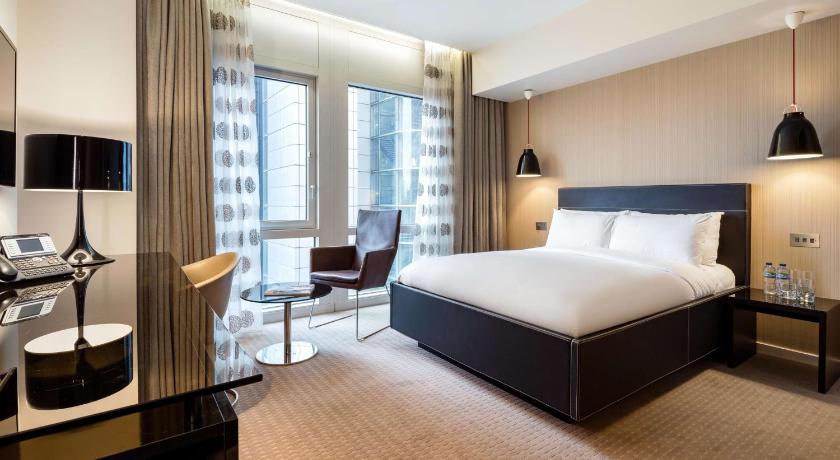 Radisson Blu Edwardian New Providence Wharf Hotel London