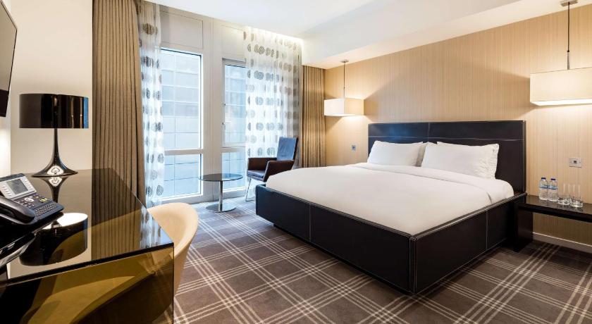 Radisson Blu Edwardian New Providence Wharf Hotel London