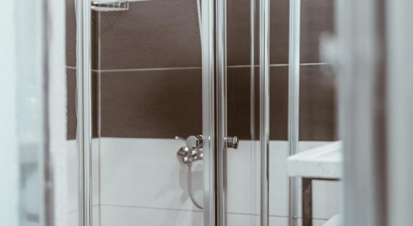 PANDAN KARAKOY SUİT - image 12