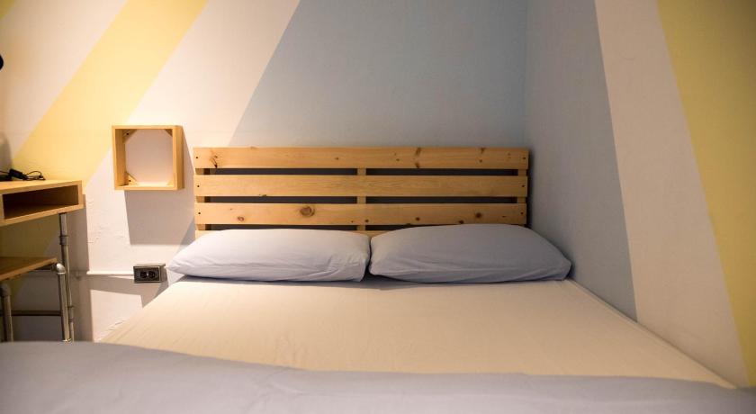 Image of Double Room with shared bathroom room 12