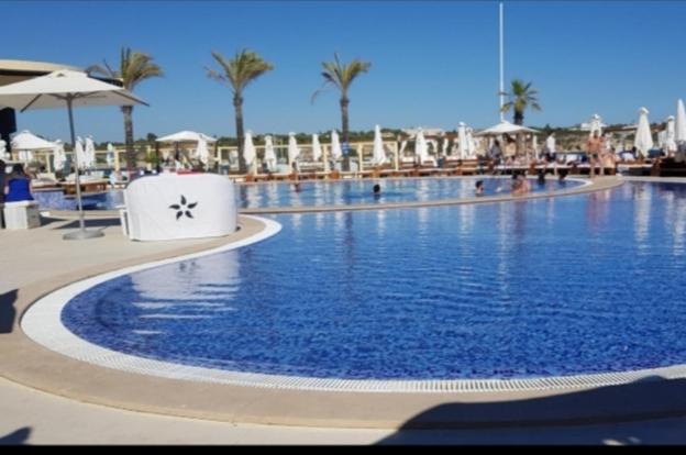 Urban Flamingo Residence - image 10