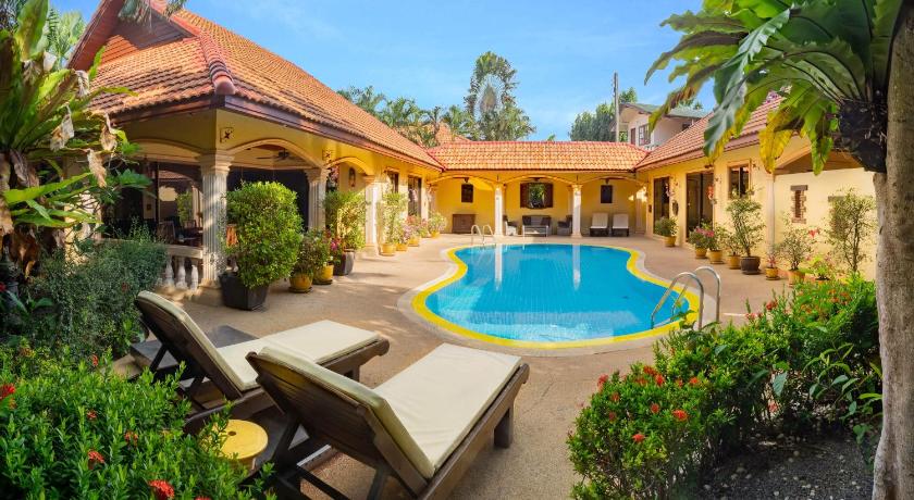 Coconut Paradise Villas photo