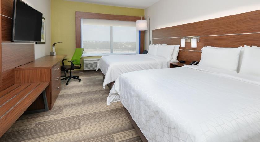 Holiday Inn Express & Suites Dallas NW HWY - Love Field