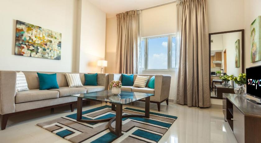 Staycae Holiday Homes - Suburbia