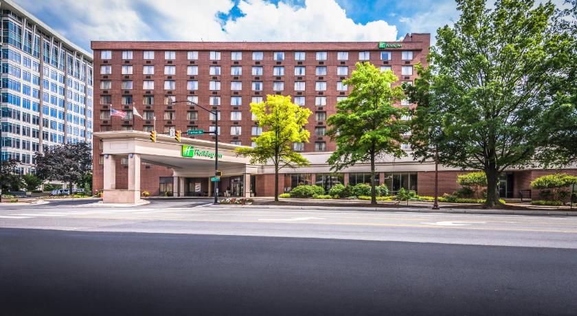 Holiday Inn Arlington at Ballston photo