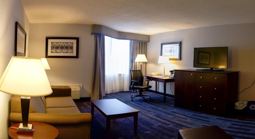 Holiday Inn Ottawa East