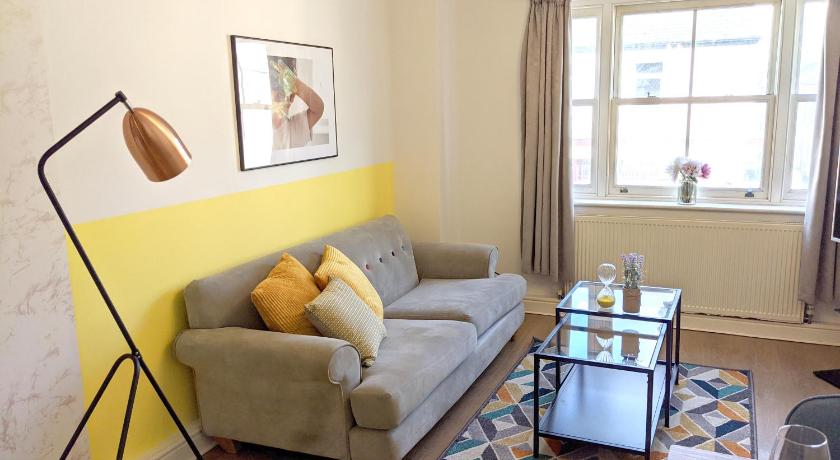 Koala &amp; Tree - Renovated 2 Bed apartment in city centre - Short Lets &amp; Serviced Accommodation Cambri — Hotel in Cambridge
