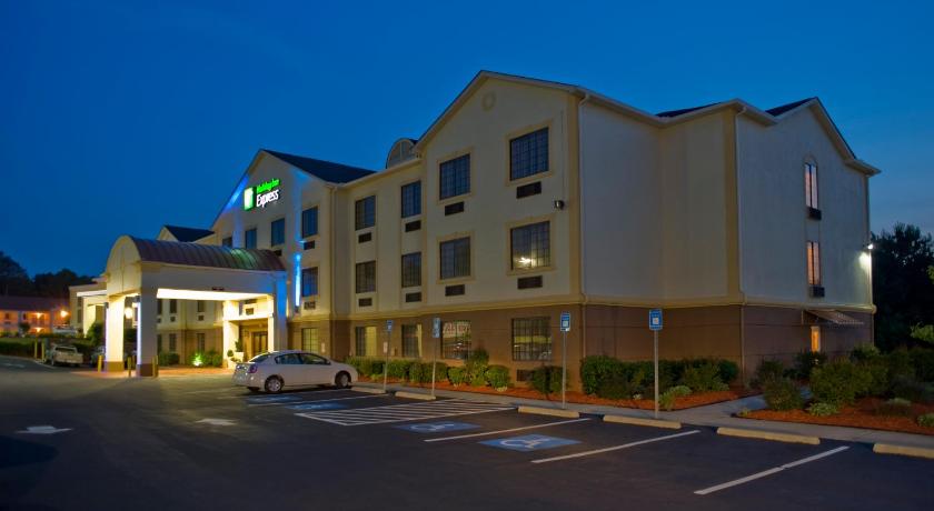 Holiday Inn Express And Suites Kennesaw Northwest - Acworth