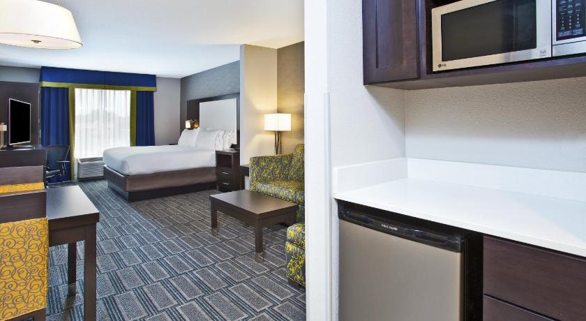 Holiday Inn Express & Suites Ann Arbor West - Zeeb Rd