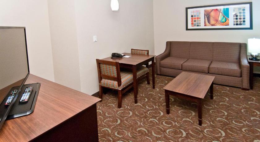 Holiday Inn Express & Suites San Antonio SE by AT&T Center