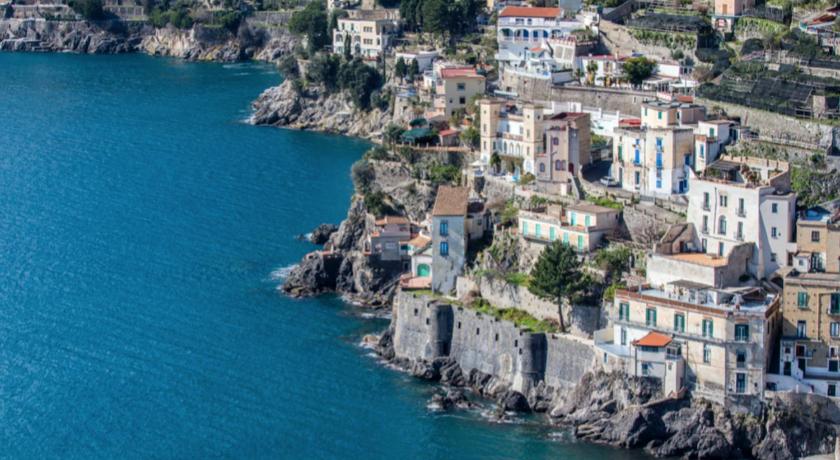 L'ARCO DEI QUATTRO VENTI photo