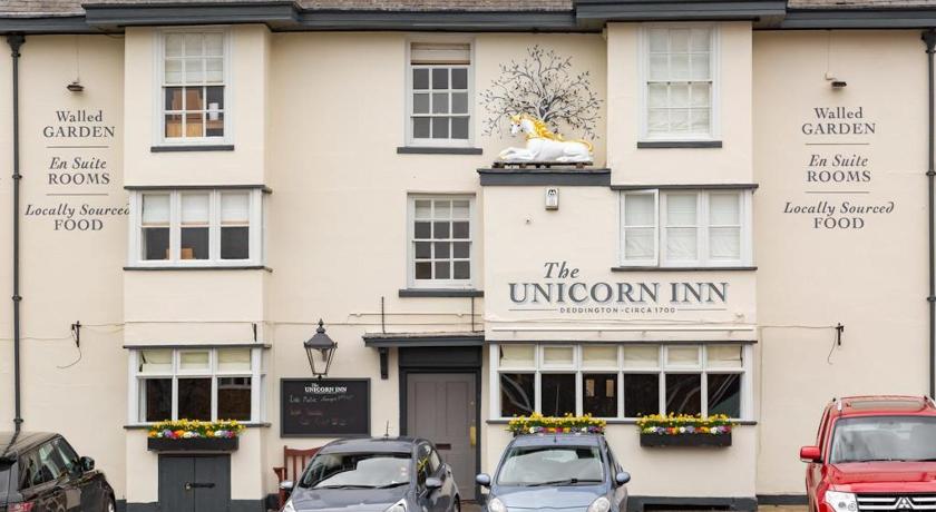 OYO Unicorn Inn