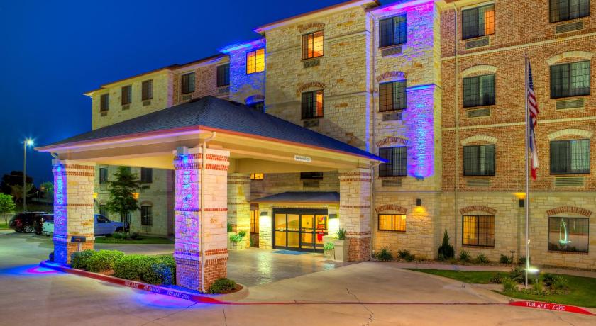 Holiday Inn Express and Suites Granbury