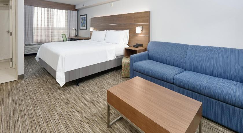 Holiday Inn Express Hotel & Suites - Irving Convention Center - Las Colinas