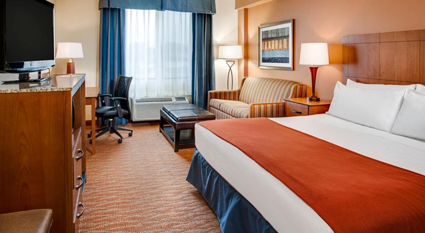 Holiday Inn Express Hotel & Suites Coralville