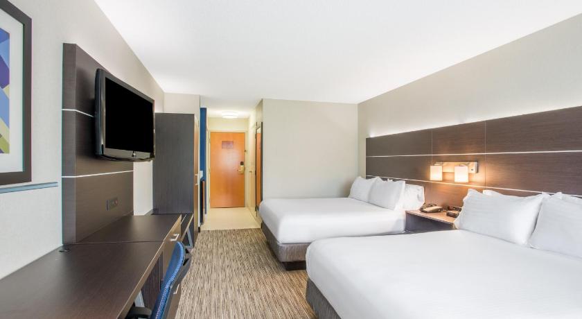 Holiday Inn Express Hotel & Suites Boston - Marlboro